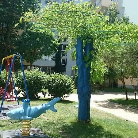 Yassen Vip Apartment